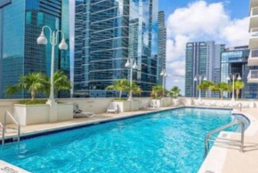 Condo Brickell Miami with HUGE Balcony